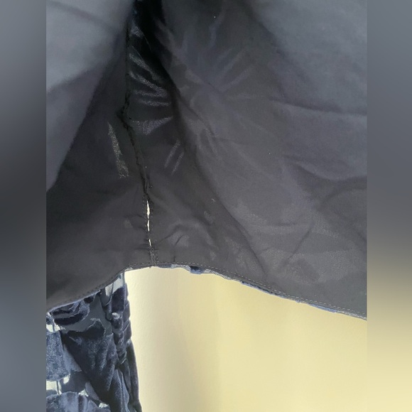 FLAW Hutch Velvet Claudia Crop Top Size Small - Picture 9 of 10